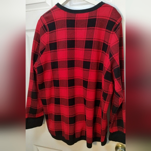 Plus Size Plaid Sweater - Picture 10 of 11